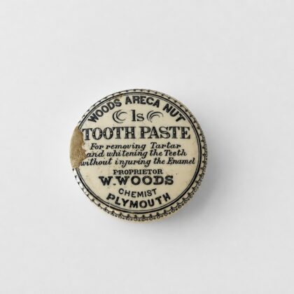 Antique Woods Tooth Paste Jar lid