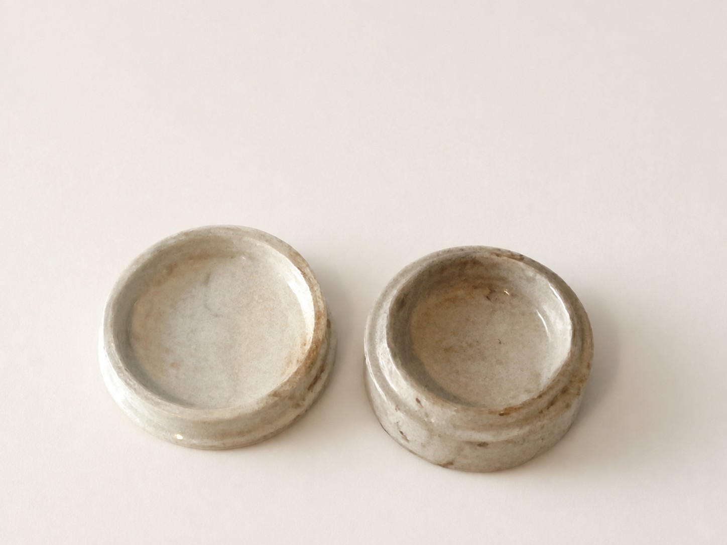 Antique Heynes’ Tooth paste Jar - Image 7