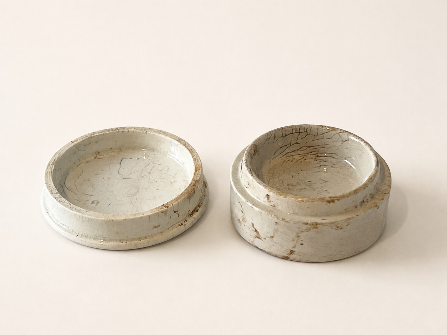Antique Heynes’ Tooth paste Jar - Image 8