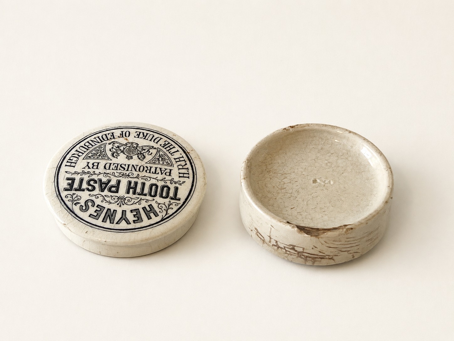Antique Heynes’ Tooth paste Jar - Image 5