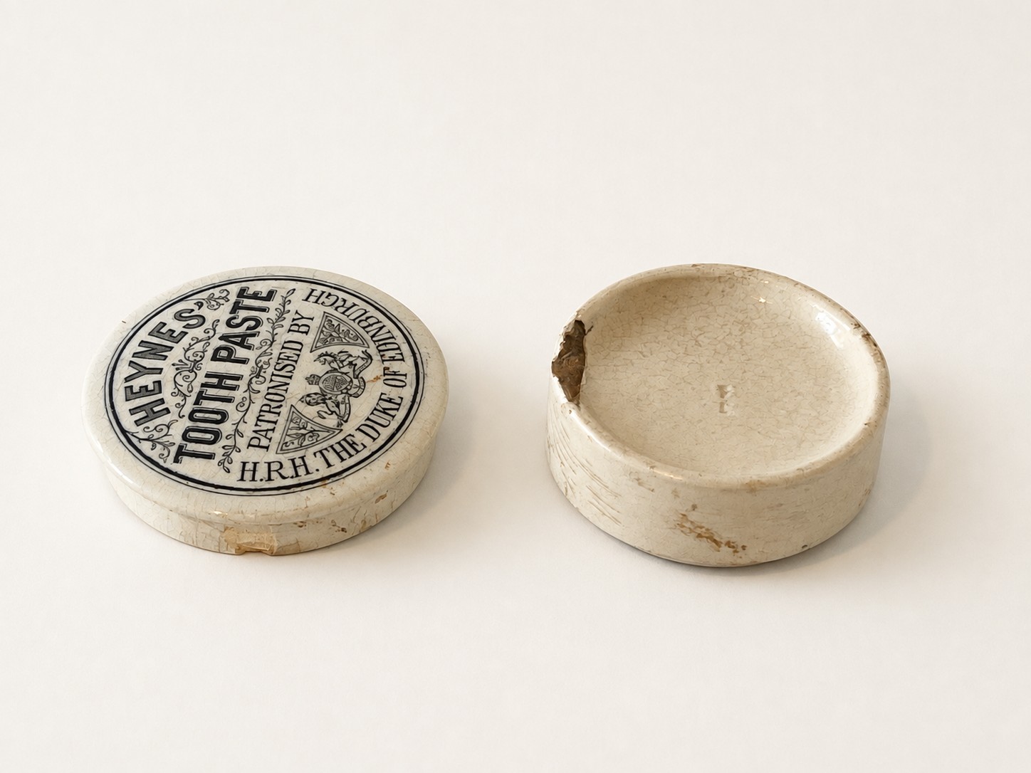 Antique Heynes’ Tooth paste Jar - Image 6