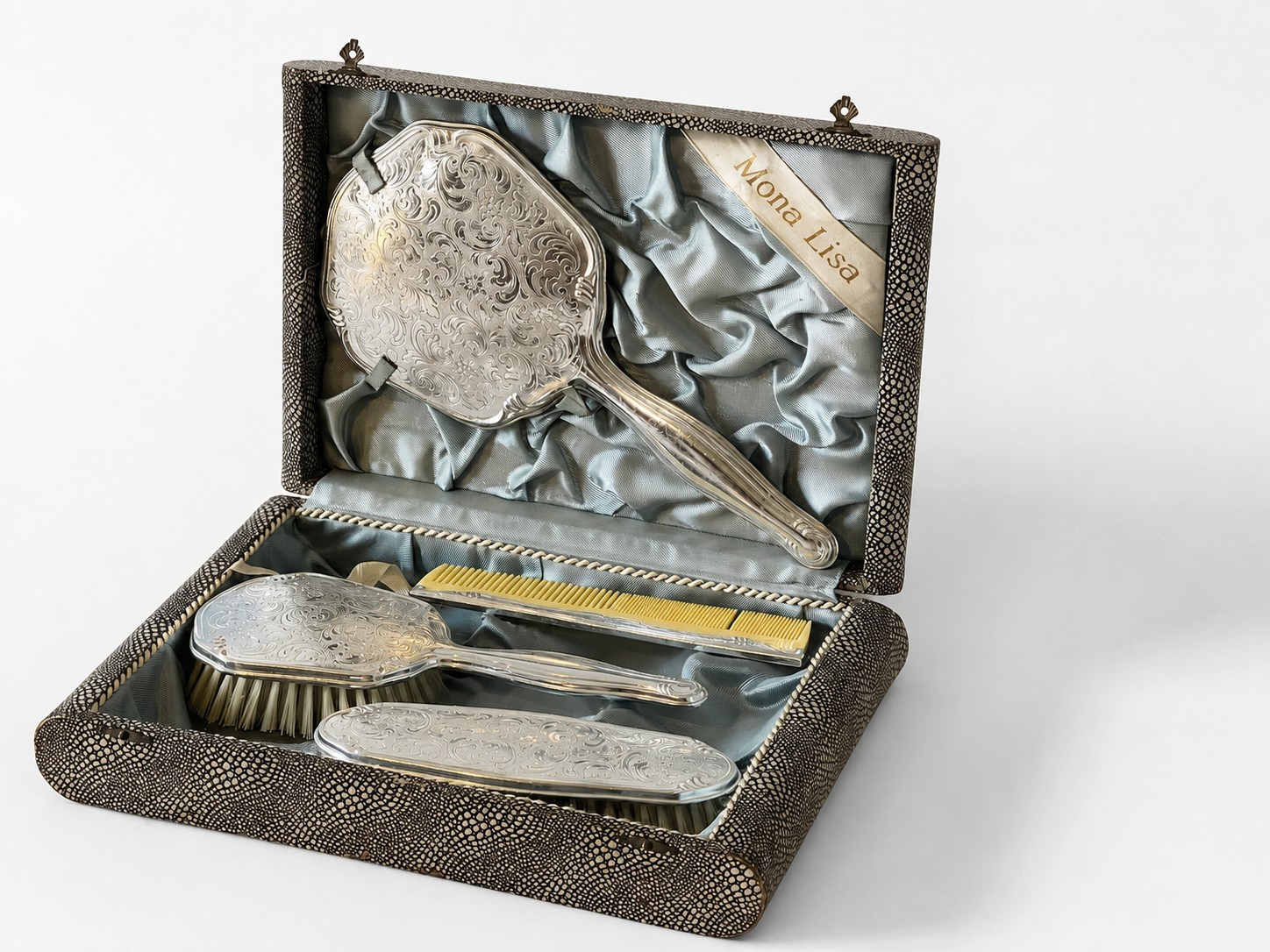 Vintage Silver Plated Mirror, Brush and Comb set with original Coffret. - Image 2