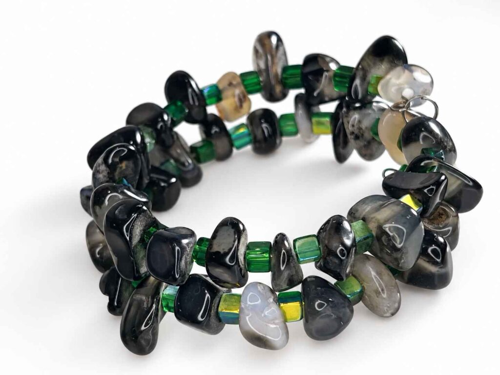 Spiral Bracelet with Agate and green square glass beads