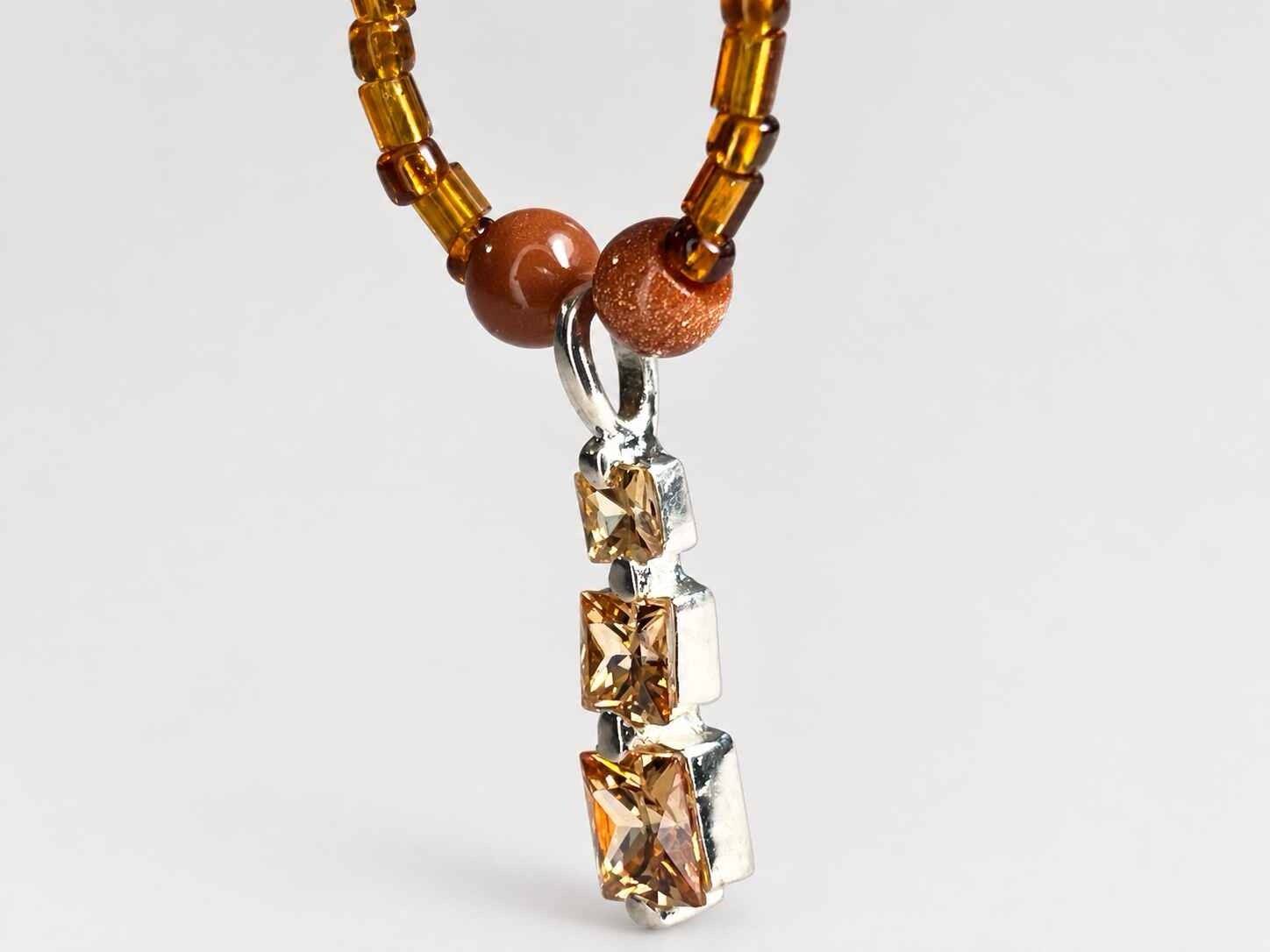 Square Cubic zirconia set in Silver, pendant - Image 3