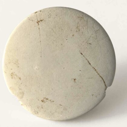 Antique White Ceramic Cold Cold Cream Lid