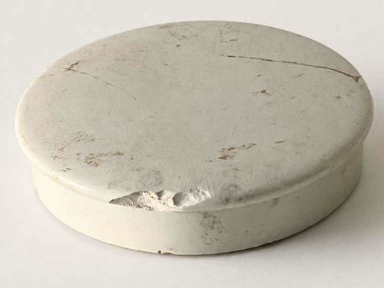 Antique White Ceramic Cold Cold Cream Lid - Image 4