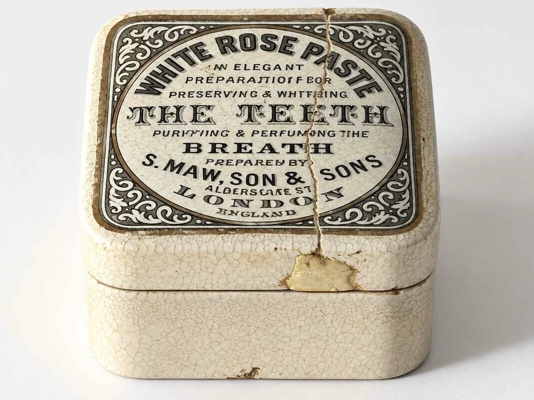 Antique S.Maw Son & sons Ceramic White Rose Tooth paste jar with repaired cracked lid - Image 2