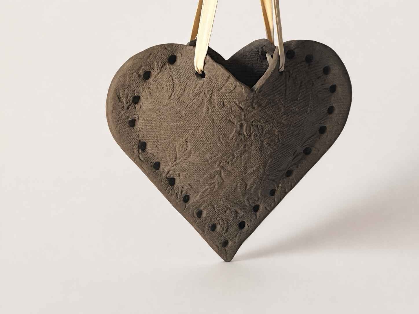 Hanging Pottery Heart - Image 2