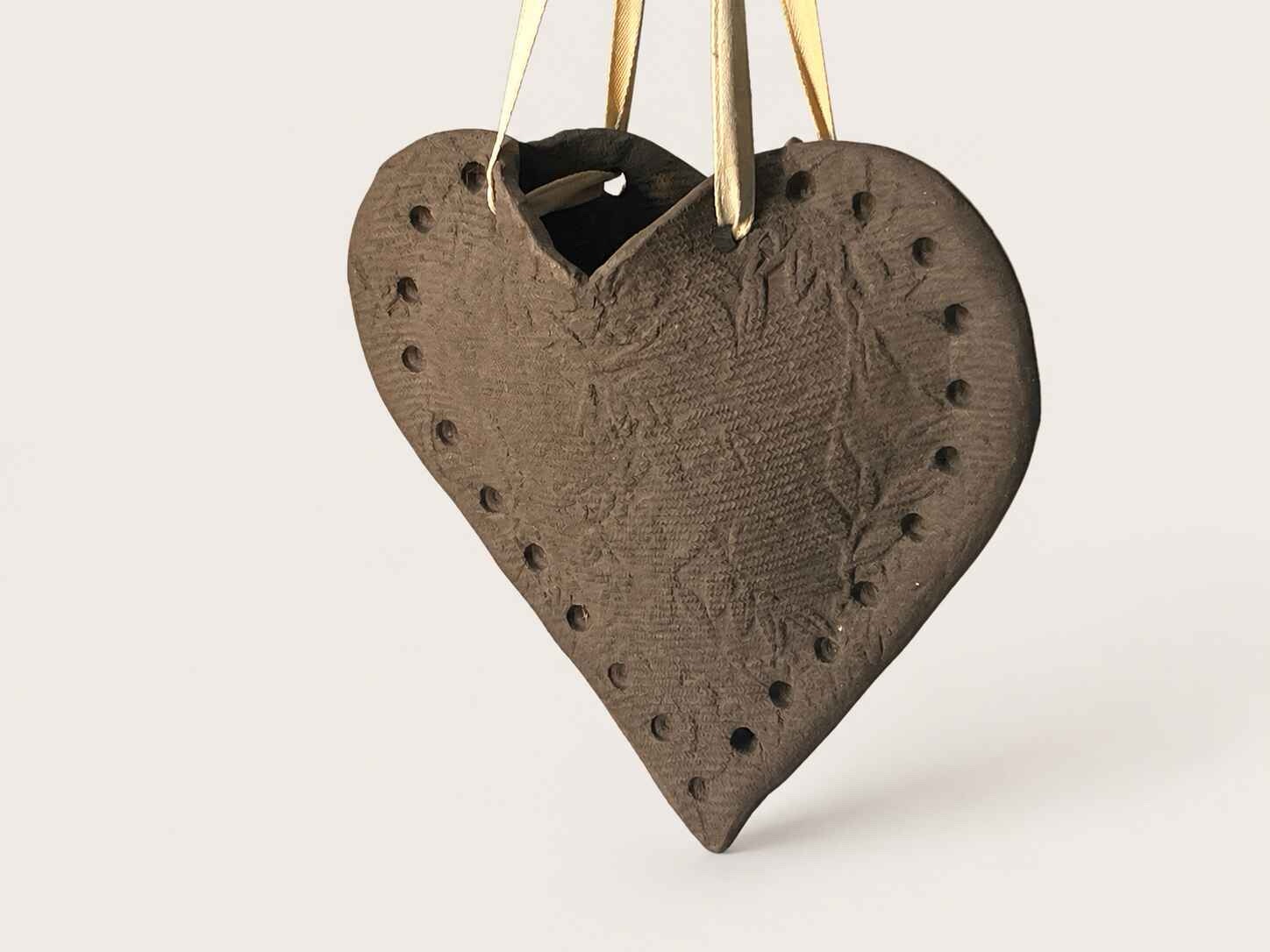 Hanging Pottery Heart - Image 5