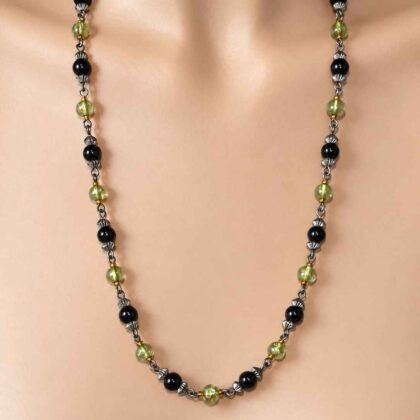 Lindsay Green and Black beaded Link necklace