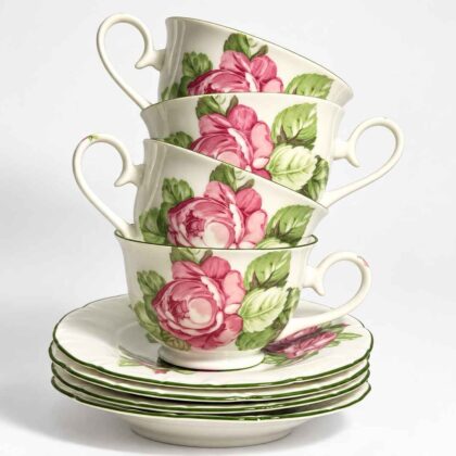Four Vintage Wiesenthal Summer Rose duo’s, tea cups with saucers