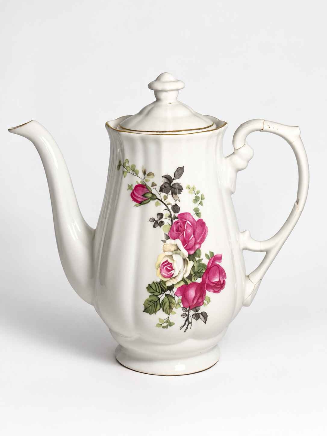 Vintage Trisa porcelain Roses Tea set with creamer and sugar dish - Image 15