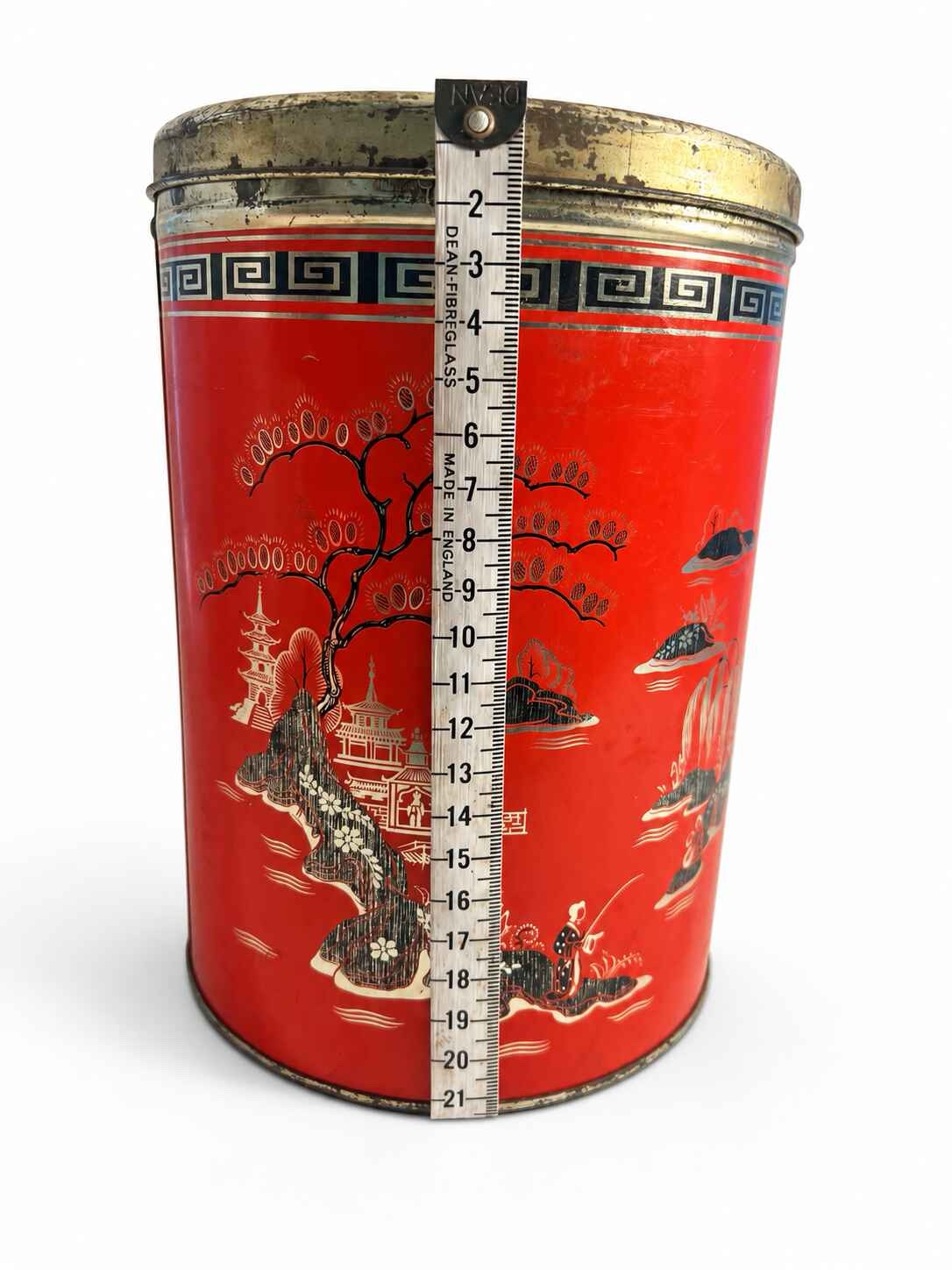 Set of Three Red oriental fisherman design Nesting tins - Image 2